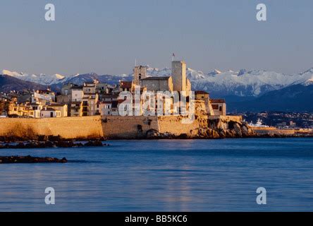 Transgender Dating in Antibes, France 